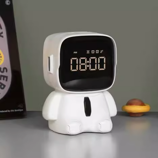 Настільний годинник космонавт Robot clock, Білий / Електронний годинник / Дитячий годинник-будильник