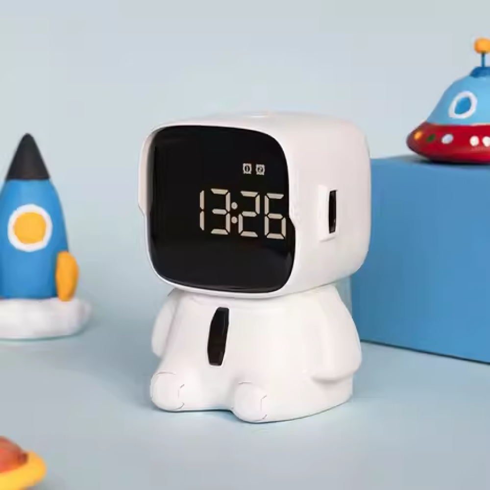 Настільний годинник космонавт Robot clock, Білий / Електронний годинник / Дитячий годинник-будильник