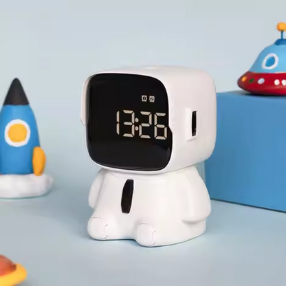 Настільний годинник космонавт Robot clock, Білий / Електронний годинник / Дитячий годинник-будильник