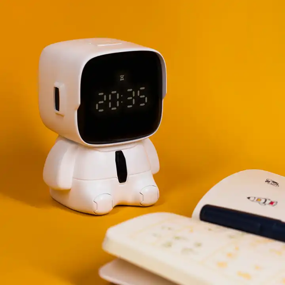 Настільний годинник космонавт Robot clock, Білий / Електронний годинник / Дитячий годинник-будильник
