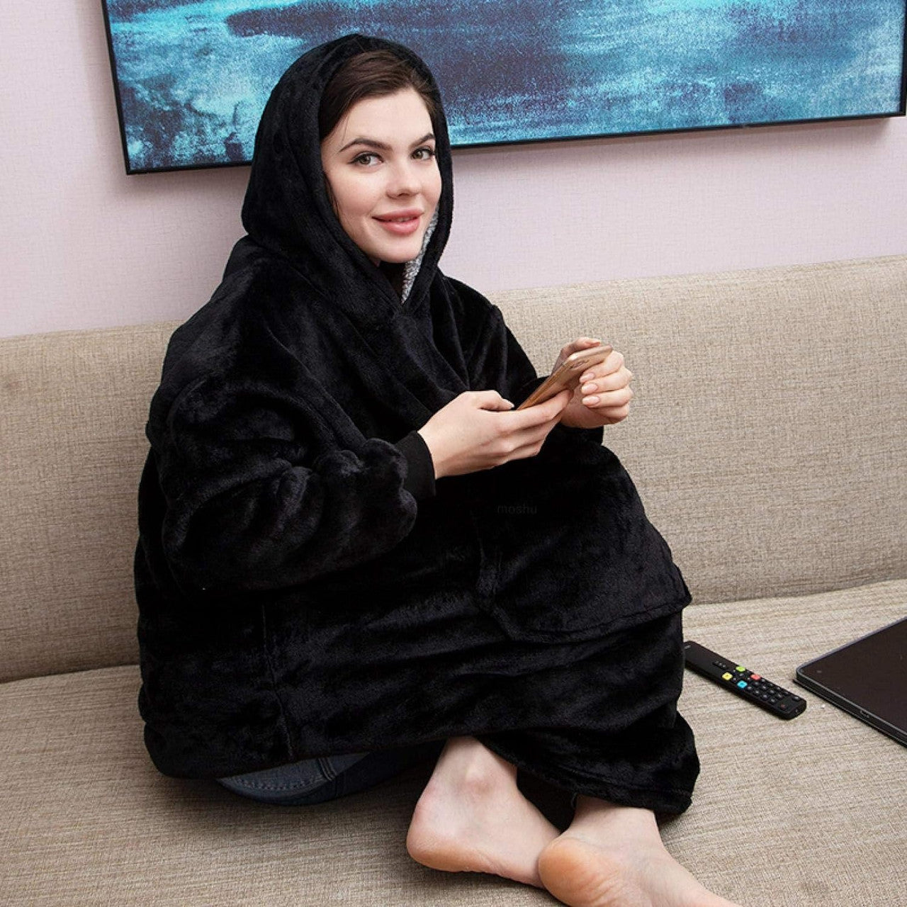 Оверсайз плед-халат з капюшоном 100х80см, Huggle Hoodie, Чорний / Толстовка худі для дому / Плед з рукавами