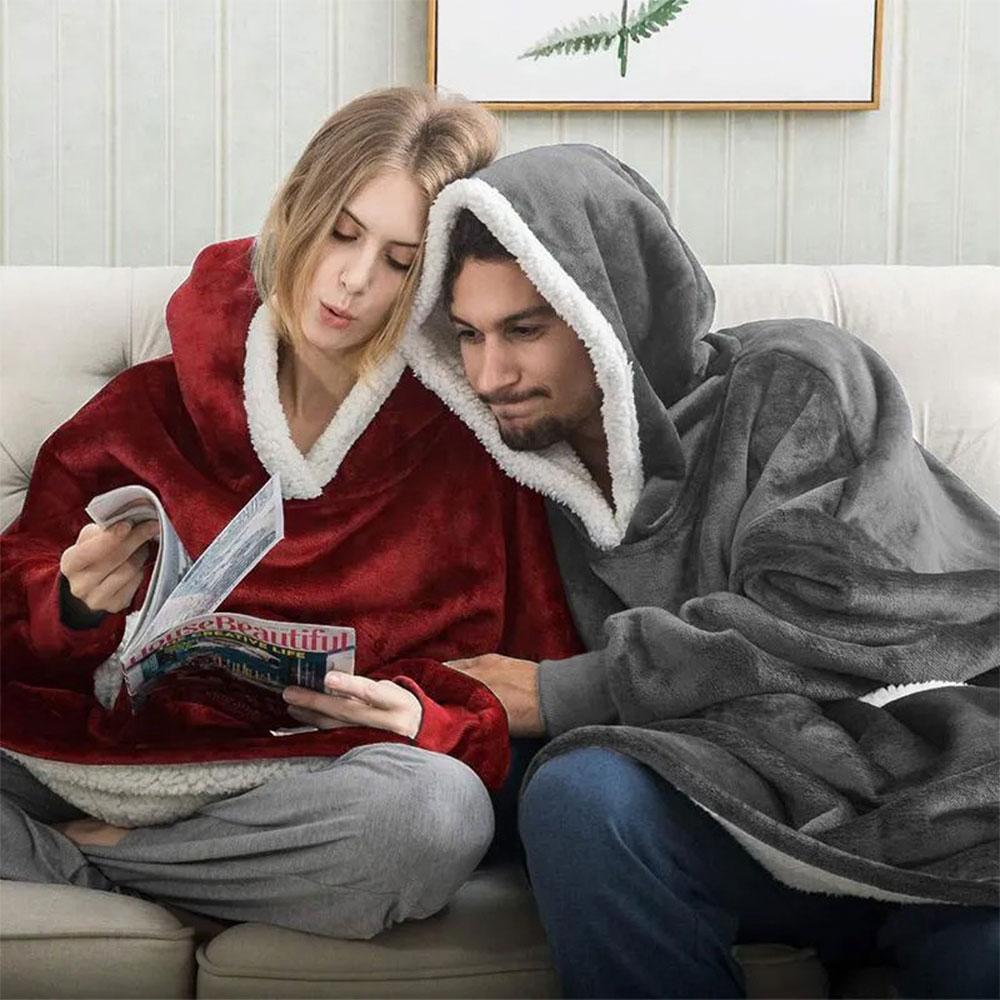 Оверсайз плед-халат з капюшоном 100х80см, Huggle Hoodie, Чорний / Толстовка худі для дому / Плед з рукавами