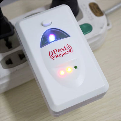 Ультразвуковий відлякувач гризунів та комах до 200квм, PEST Reject / Відлякувач мишей, щурів та тарганів