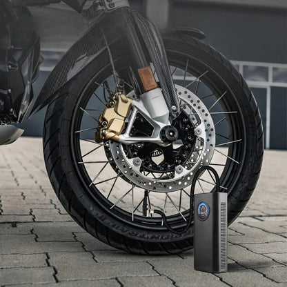 Автокомпресор із ліхтариком + 3 насадки, 35 л/хв, CQB002 / Автомобільний компресор для підкачування шин