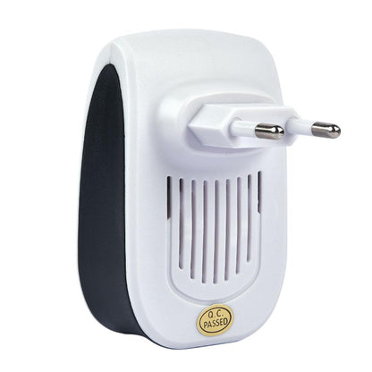 Електронний відлякувач комах і гризунів Electronic Pest Repeller / Ультразвуковий відлякувач в розетку