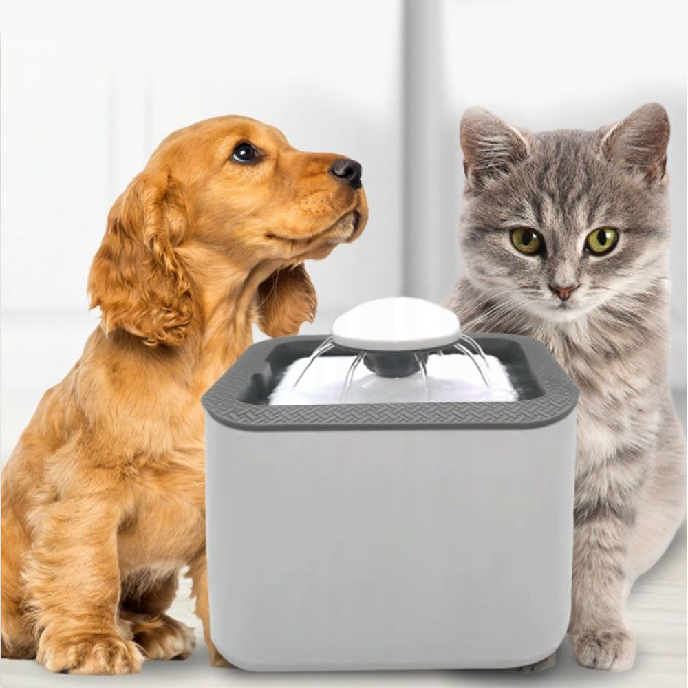 Автоматична напувалка фонтан 2,5л для собак та кішок Pet Water FOUNTAIN / Питний фонтанчик для вихованців