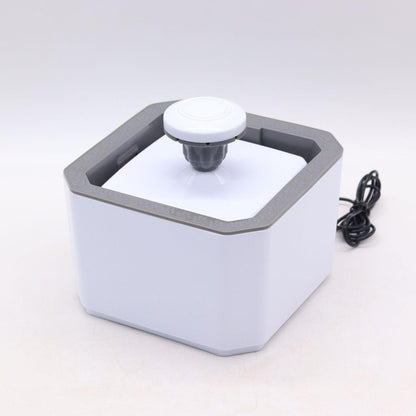 Автоматична напувалка фонтан 2,5л для собак та кішок Pet Water FOUNTAIN / Питний фонтанчик для вихованців