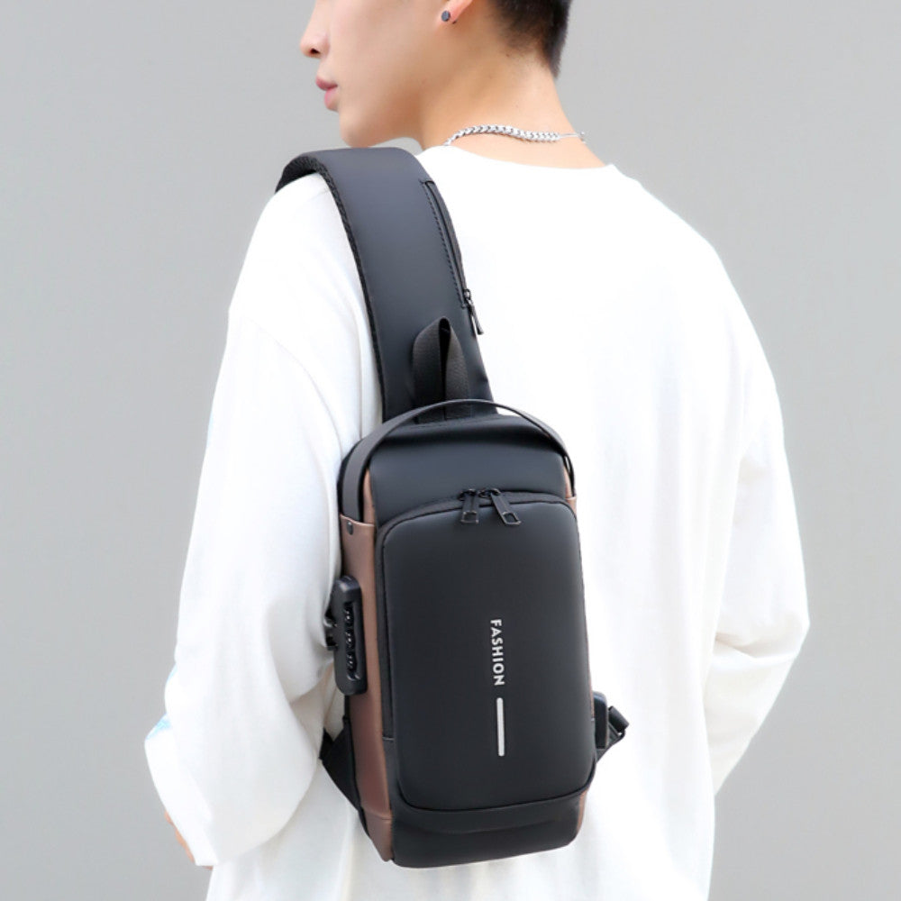 Сумка-рюкзак через плече (31х17см) 6995, з кодовим замком, Чорна із золотистим / Водонепроникна чоловіча сумка