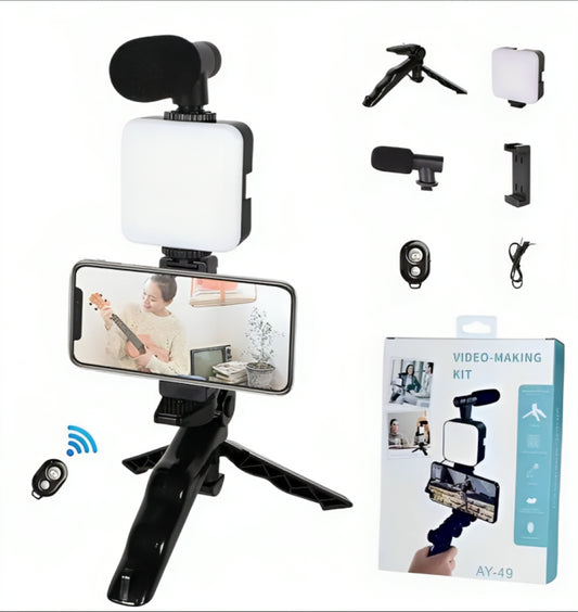 Набір блогера 4в1 штатив для телефону з мікрофоном та спалахом / Трипод для селфі та відео / Тренога для телефону