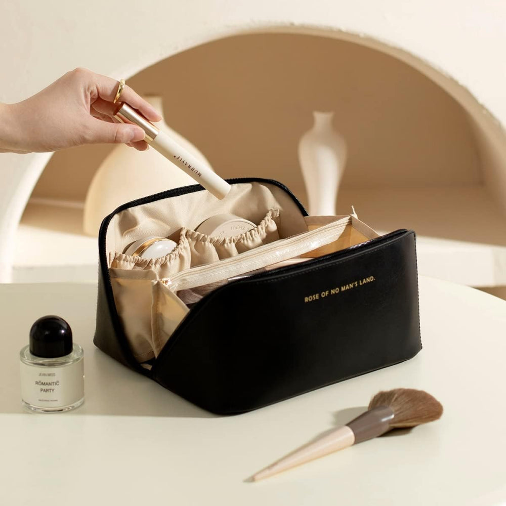 Косметичка з повним доступом з екошкіри (23,5х13х13 см), Чорна / Дорожня жіноча сумка-косметичка