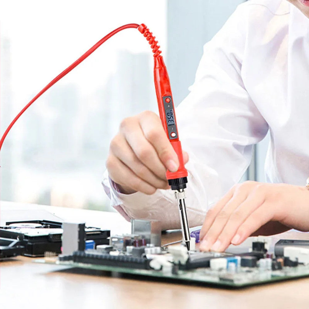 Набір для паяння у футлярі, 220V, 80W / Паяльний набір / Цифровий паяльник з регульованою температурою