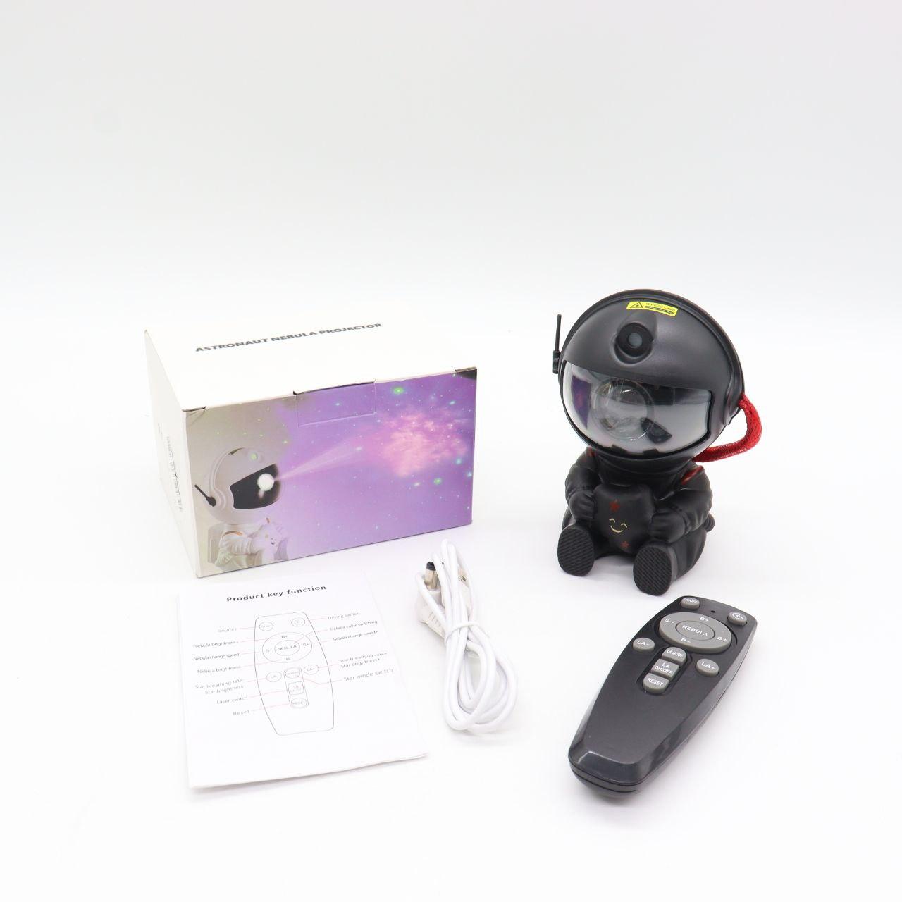 Нічник проектор зоряного неба Космонавт, з USB та пультом, Чорний / Нічник зоряне небо / Нічний світильник Астронавт