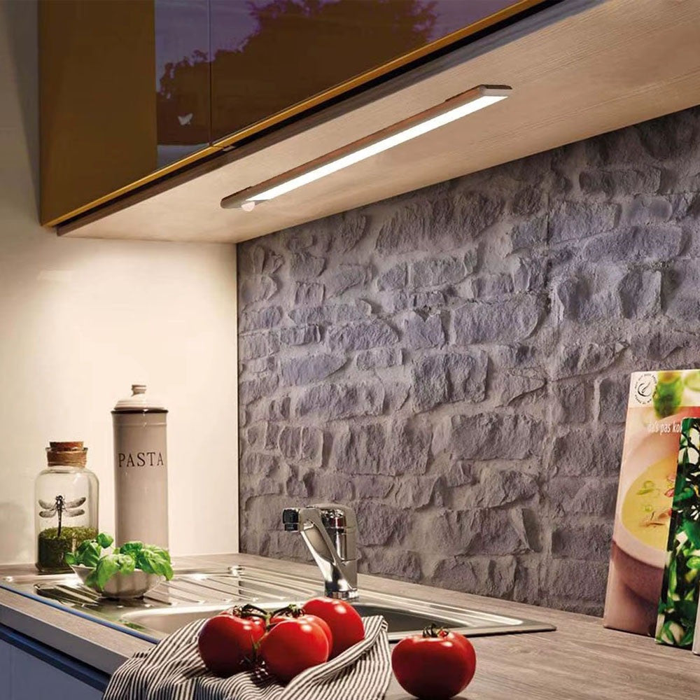 Лампа акумуляторна 60см HYSS 230, від USB, на магніті / Портативна лампа з датчиком руху / Світильник