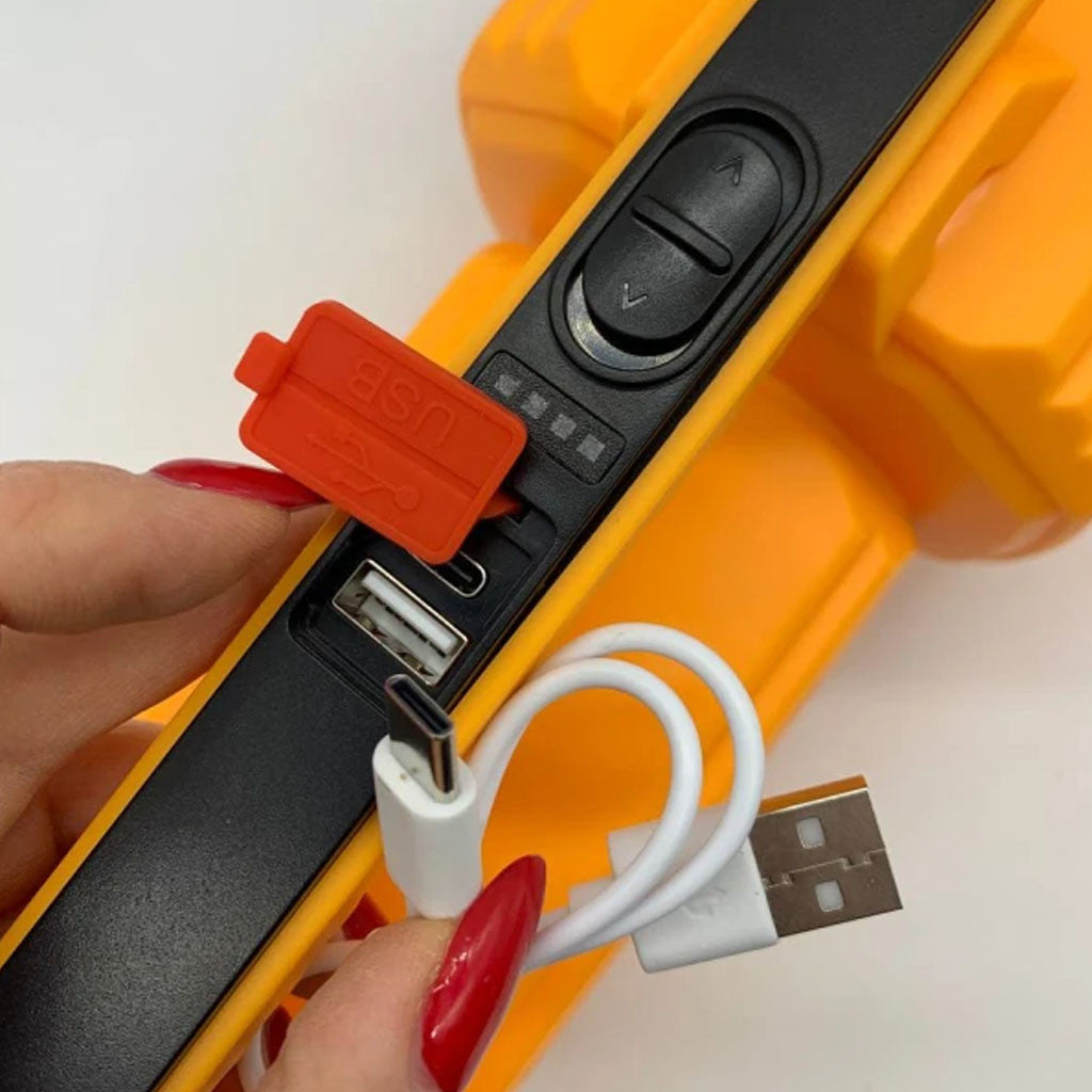 Ручний ліхтар-прожектор акумуляторний з PowerBank, 20Вт, LY-2702T / Переносний ліхтар для кемпінгу / Ліхтар на сонячній батареї