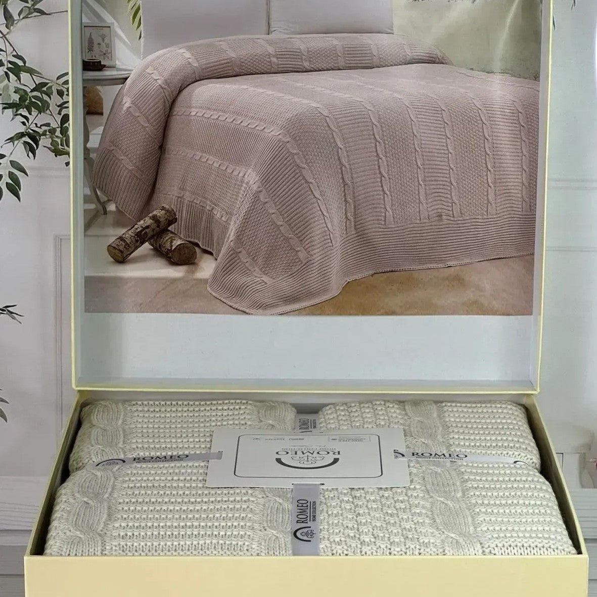 Плед в'язаний акриловий, 220х240 см Romeo Home Erguvan persik, / Покривало акрилове / Ковдра на ліжко