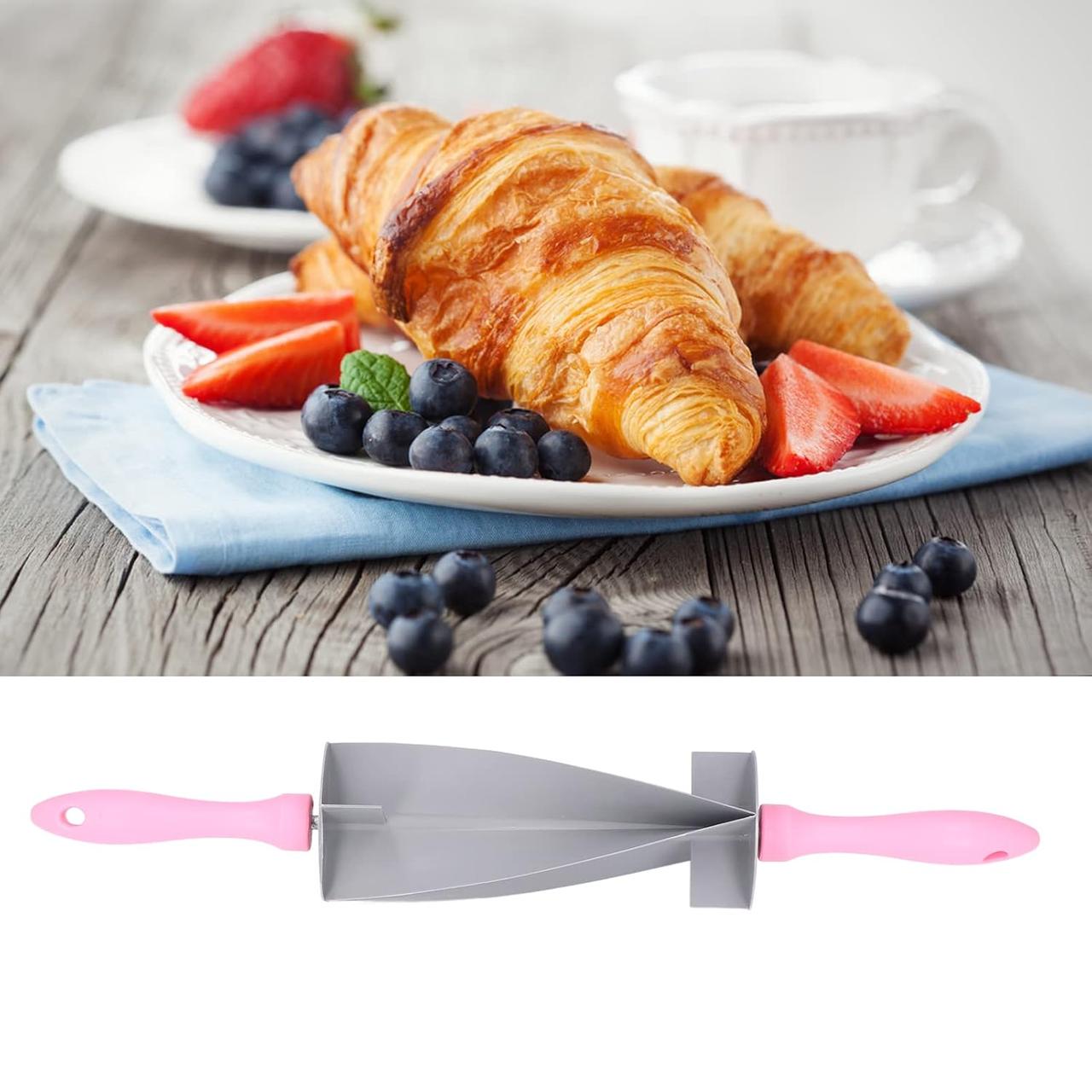 Качалка для нарізки тіста 22х6,5 см ,Sweet Croissant Cutter, Сіро-рожева / Качалка-ніж для круасанів / Ніж для круасанів