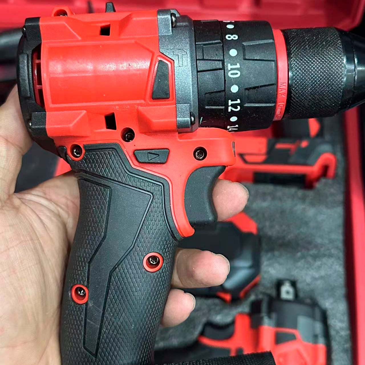 Акумуляторний набір 2в1 (шуруповерт, болгарка + 2 АКБ) в кейсі, червоний / Набір акумуляторного інструменту