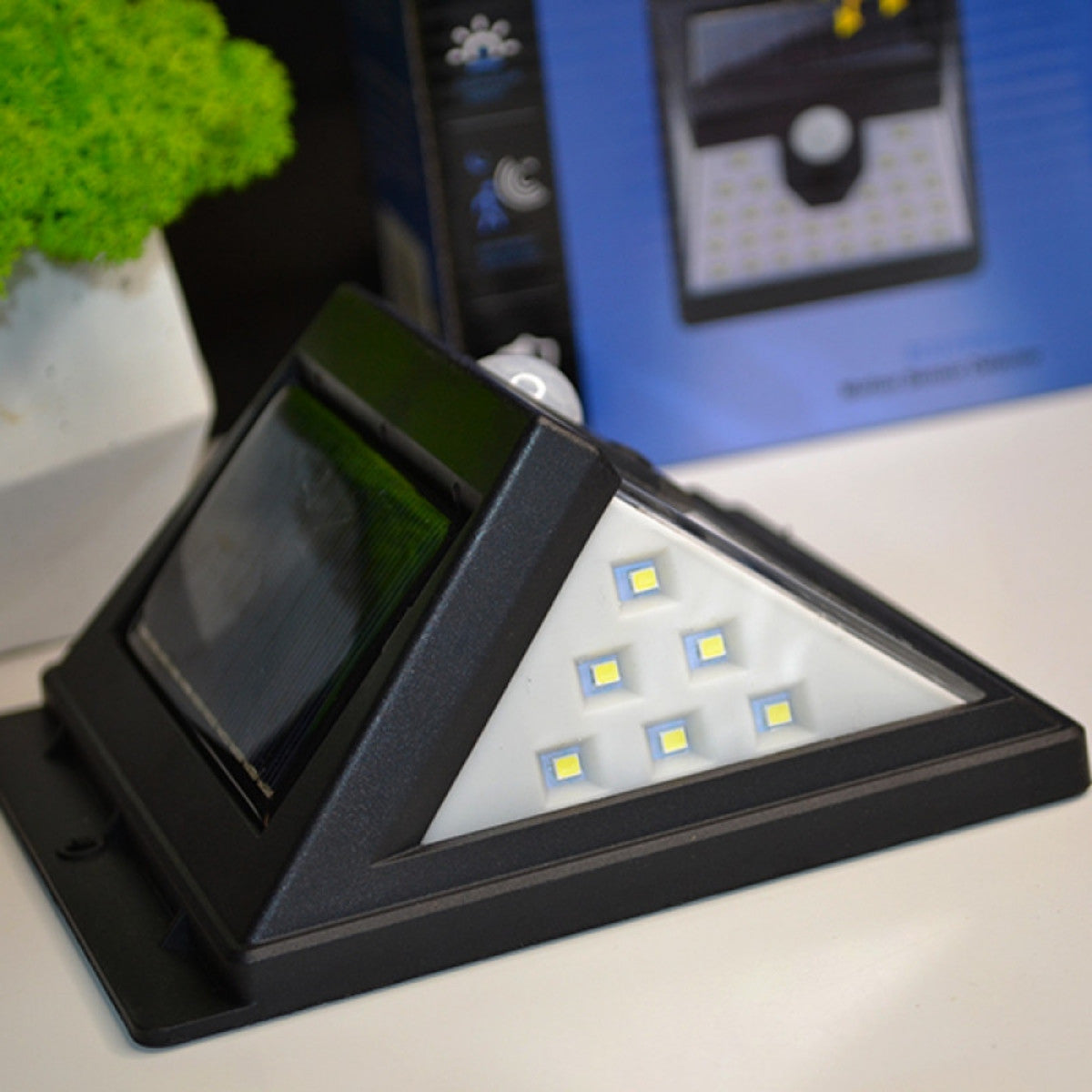 Вуличний світильник на сонячній батареї, LED, Motion Sensor, Чорний / Сенсорний ліхтар з датчиком руху / LED прожектор