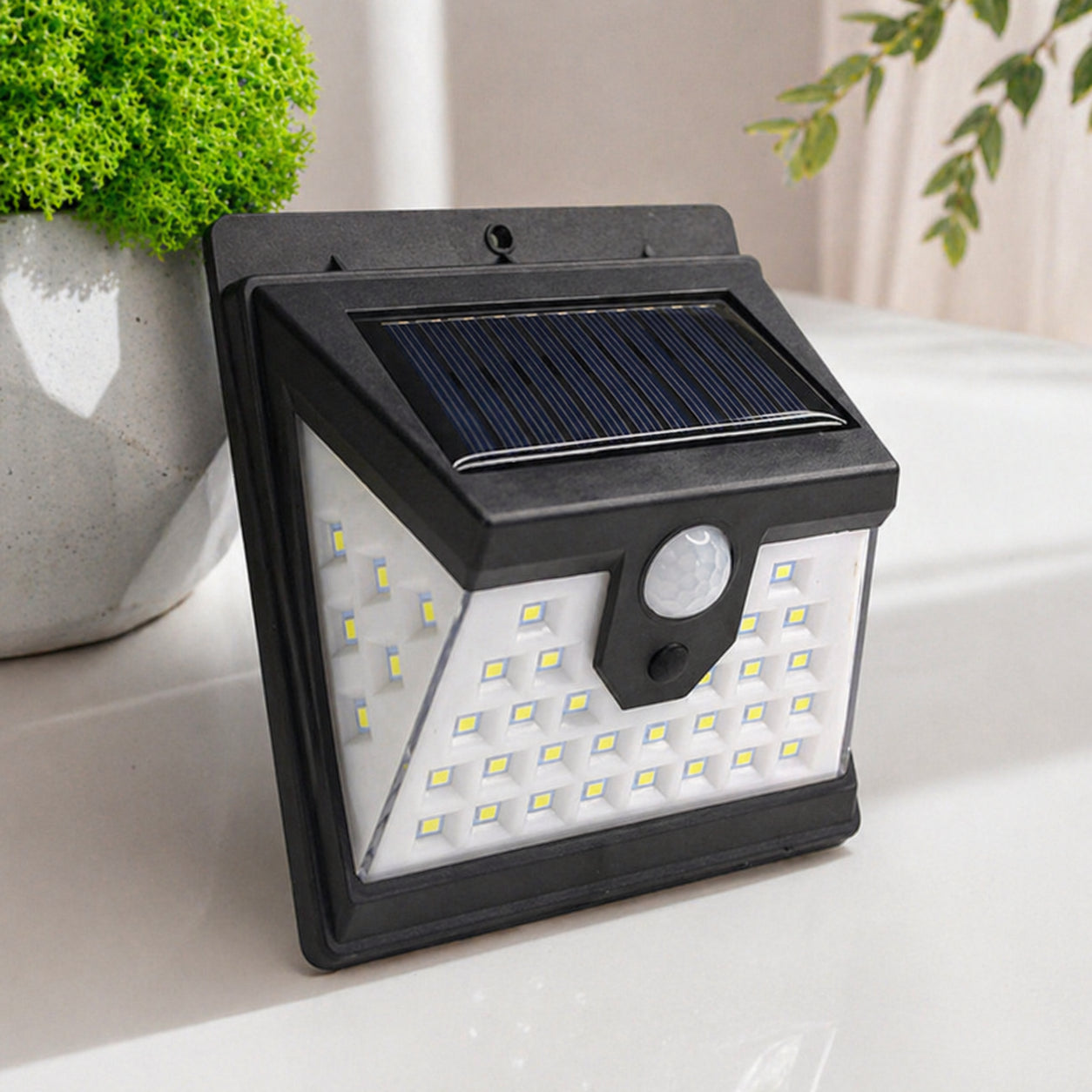 Вуличний світильник на сонячній батареї, LED, Motion Sensor, Чорний / Сенсорний ліхтар з датчиком руху / LED прожектор