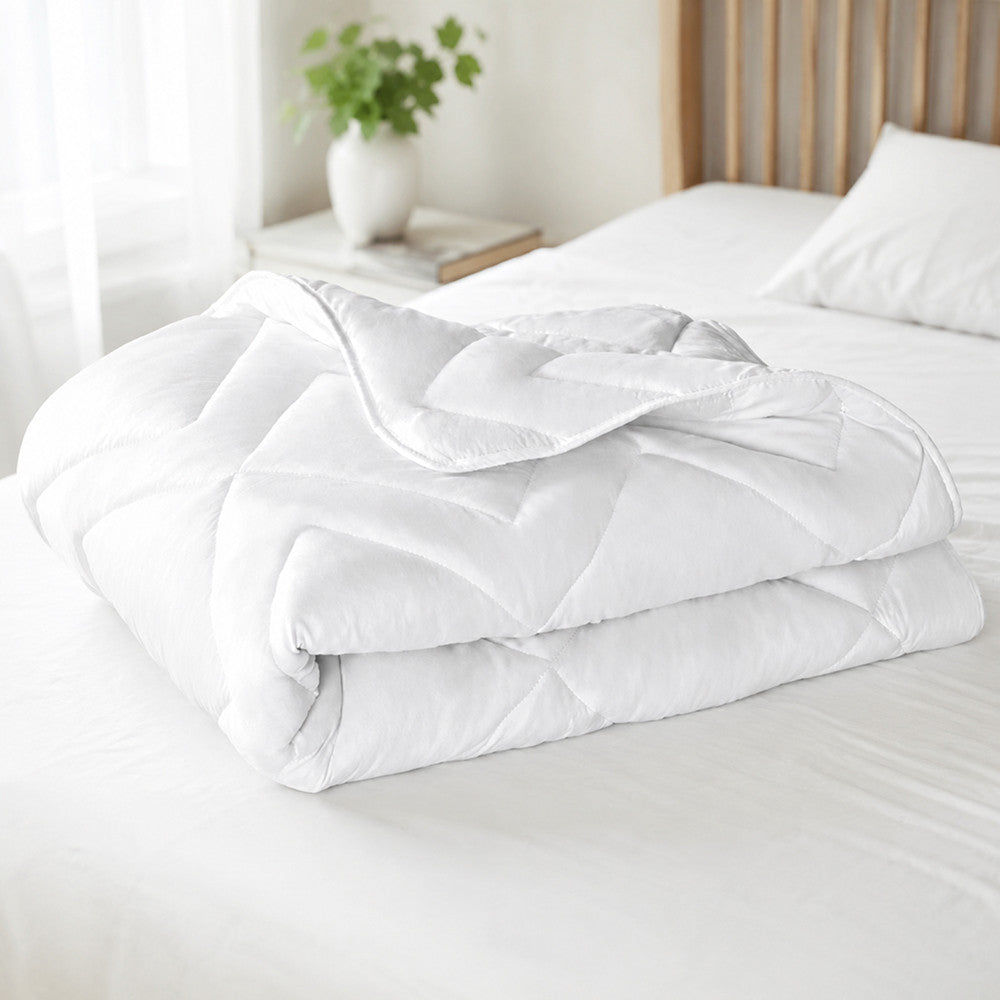 Зимова ковдра антіалергенна, 155х210см, Nordic Comfort / Полуторна ковдра для сну / Тепла ковдра з холофайбера