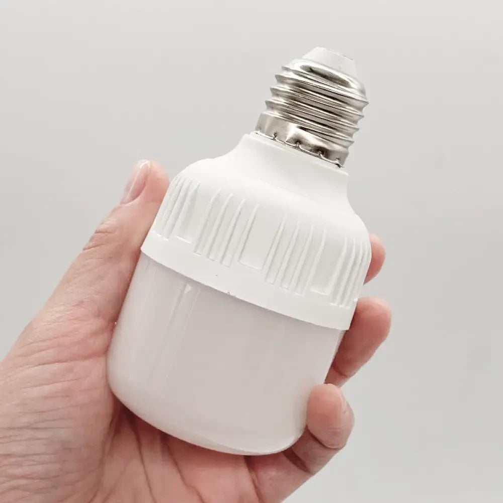 Світлодіодна лампочка з акумулятором 20W, в патрон Е27, Біла / LED лампочка / Аварійне освітлення / Автономна лампа