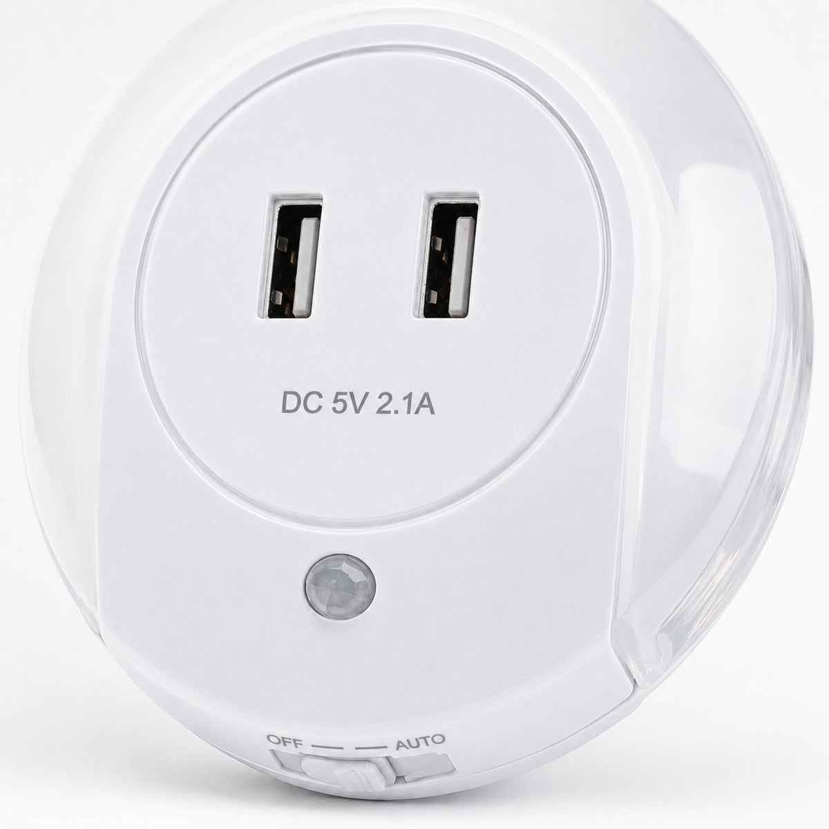 LED нічник у розетку з датчиком світла та 2 USB, Білий / Світильник нічного світла / Дитячий нічник