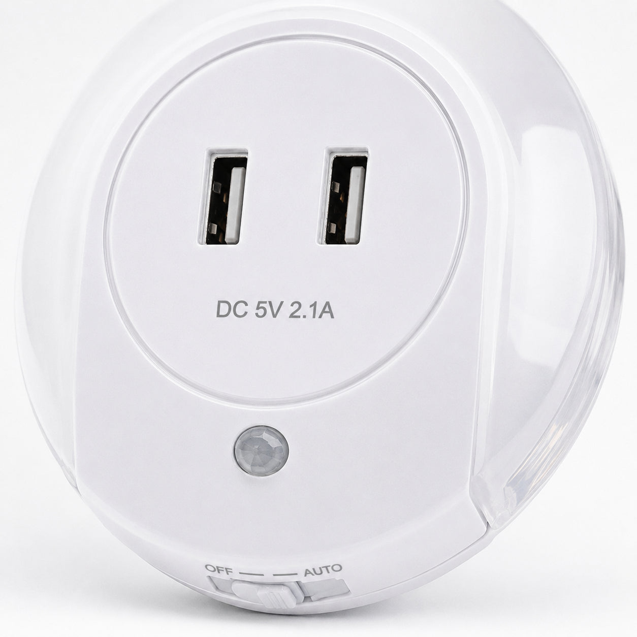 LED нічник у розетку з датчиком світла та 2 USB, Білий / Світильник нічного світла / Дитячий нічник