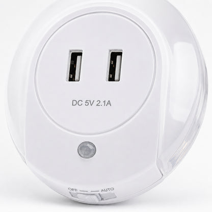 LED нічник у розетку з датчиком світла та 2 USB, Білий / Світильник нічного світла / Дитячий нічник