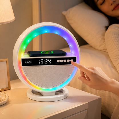 Нічник колонка з бездротовою зарядкою, Bluetooth, Біла / RGB лампа годинник / Блютуз колонка / Нічник з годинником / LED лампа