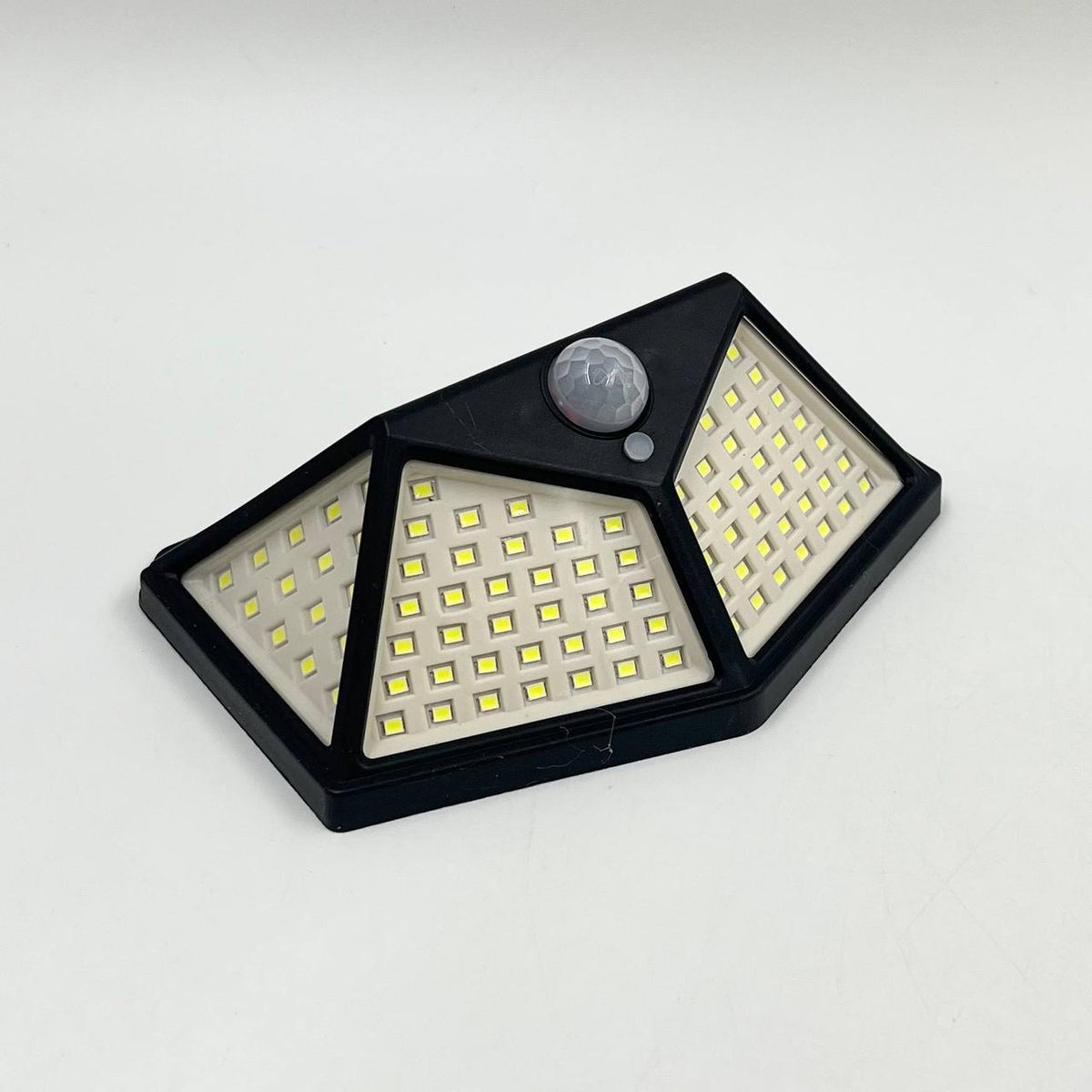 Вуличний ліхтар на сонячній батареї 100LED, 10Вт, BK-100, Чорний / Вуличний світильник світлодіодний / Ліхтар-прожектор